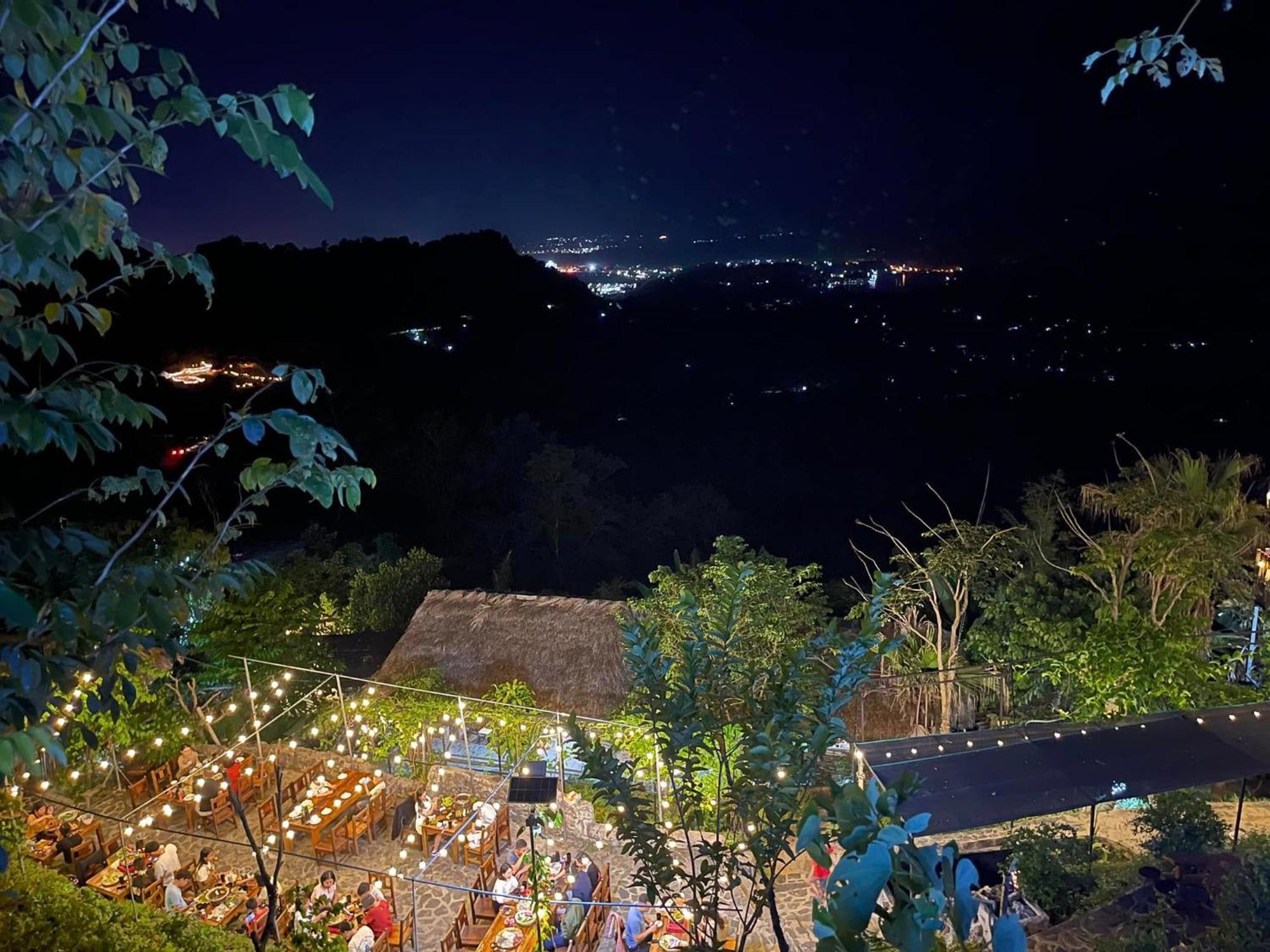 Ecolodge Ke Nenh Dien Bien Ban Him Lom Ngoại thất bức ảnh