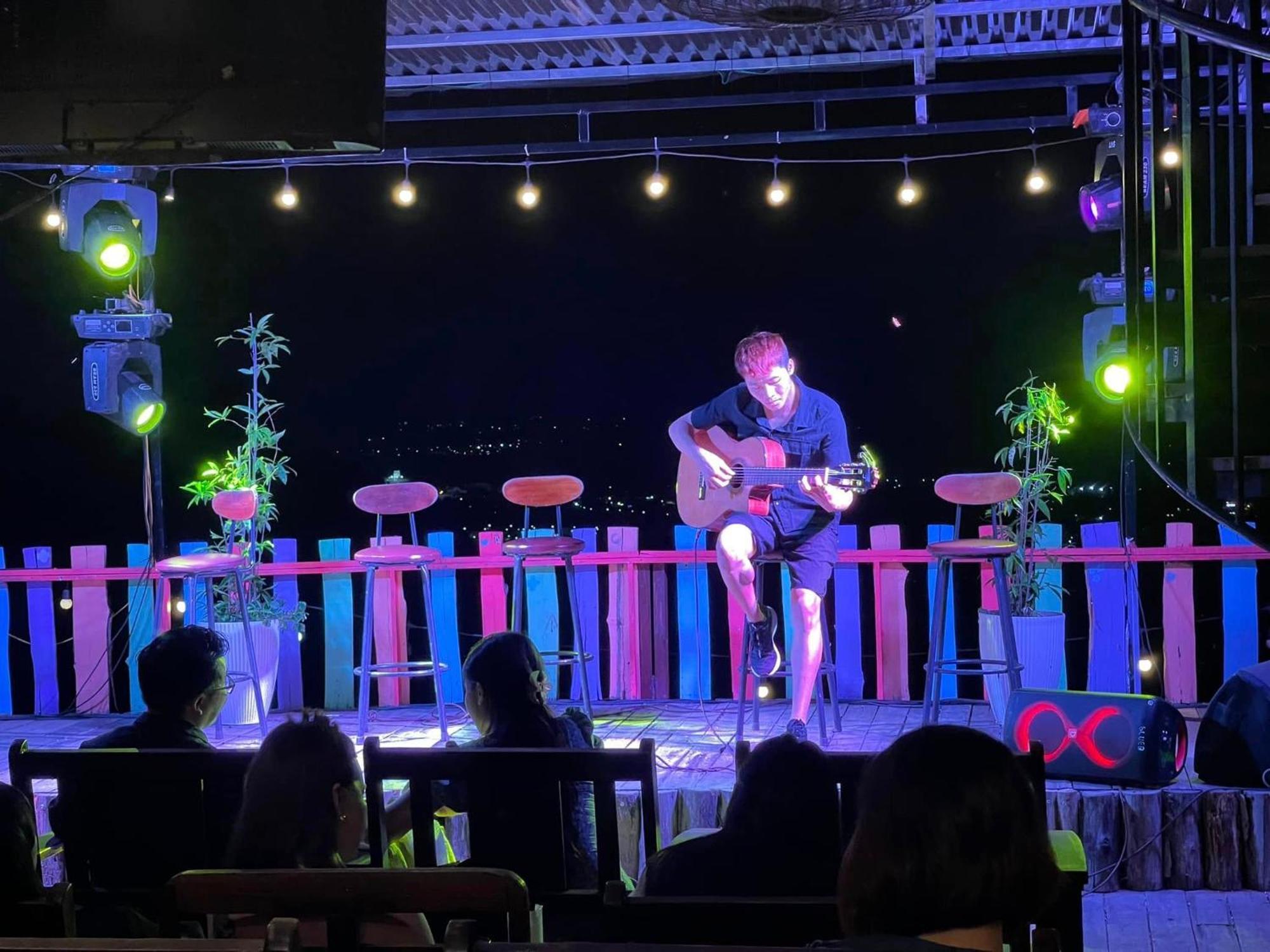 Ecolodge Ke Nenh Dien Bien Ban Him Lom Ngoại thất bức ảnh