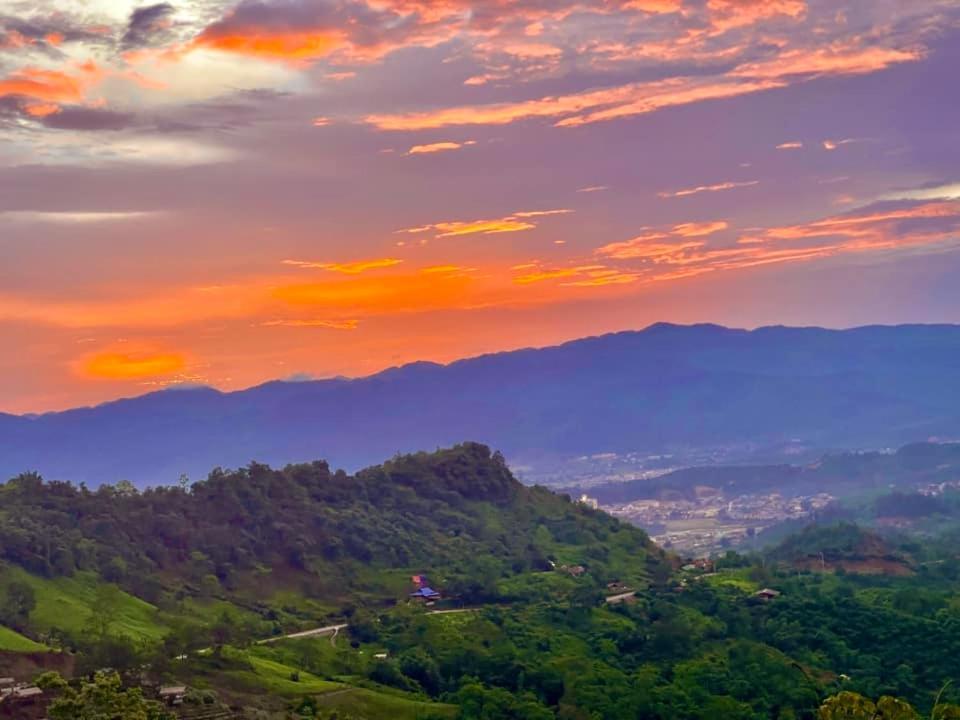 Ecolodge Ke Nenh Dien Bien Ban Him Lom Ngoại thất bức ảnh