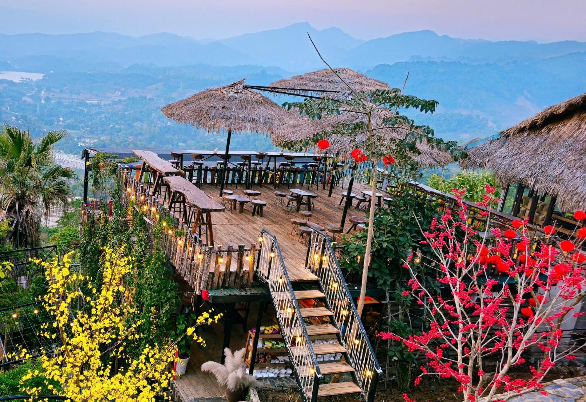 Ecolodge Ke Nenh Dien Bien Ban Him Lom Ngoại thất bức ảnh