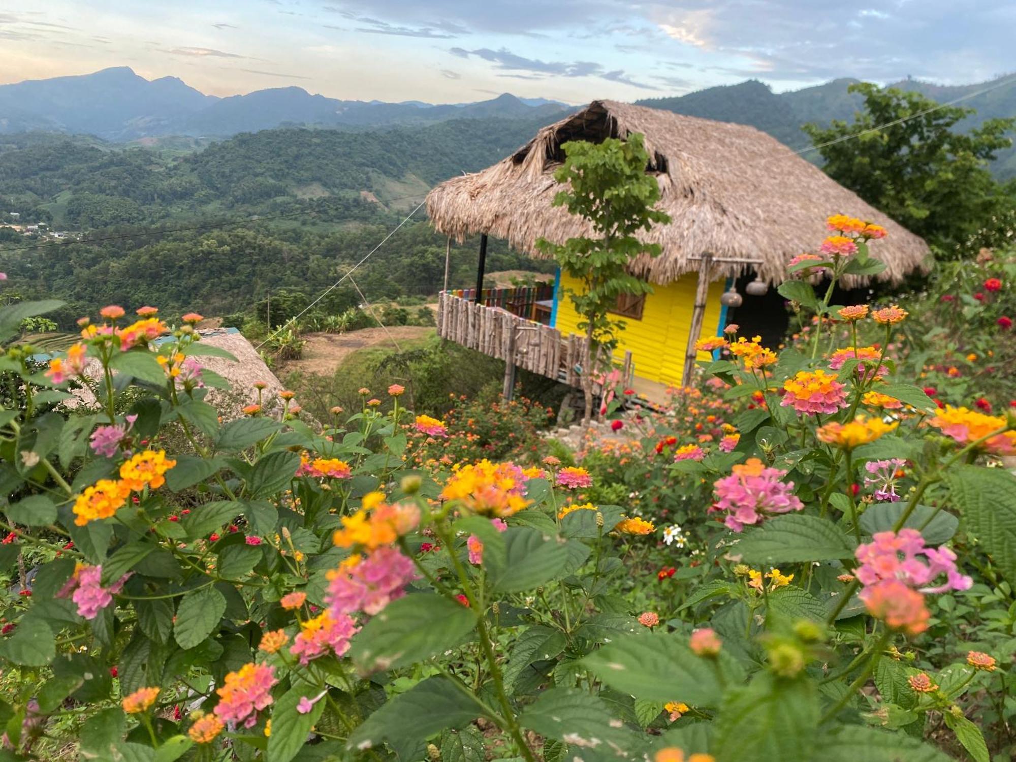 Ecolodge Ke Nenh Dien Bien Ban Him Lom Ngoại thất bức ảnh